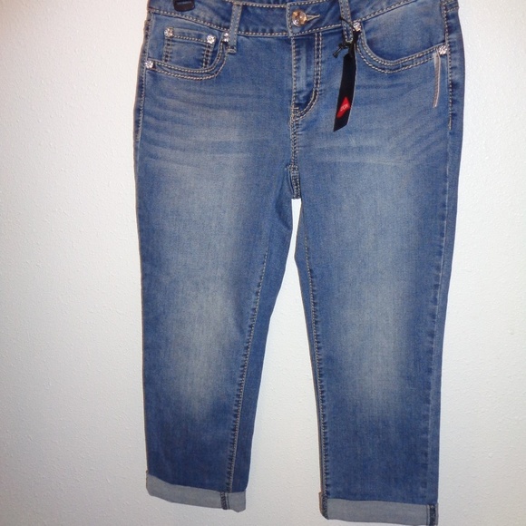 Apt. 9 Capri Embellished Jeans Size 6 NWT Mid-Rise - Picture 6 of 8